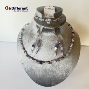 طقم حجر ملون