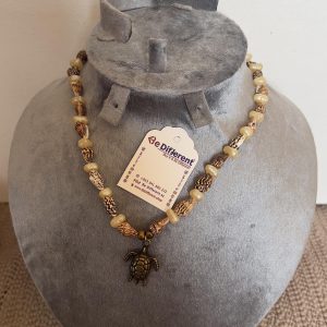 طوق صدف مع لولو