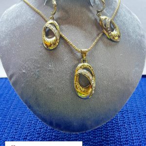 طقم اكسسوار ذهبي والماس